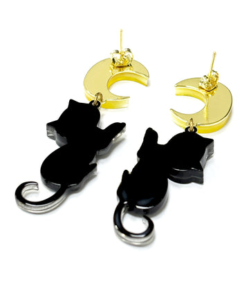 Nyxie the Moonbeam Cat
Earrings