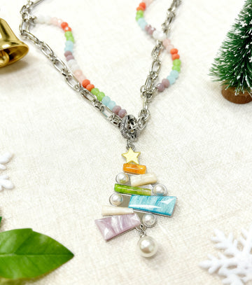Topsy-Turvy Tree Pearl Necklace